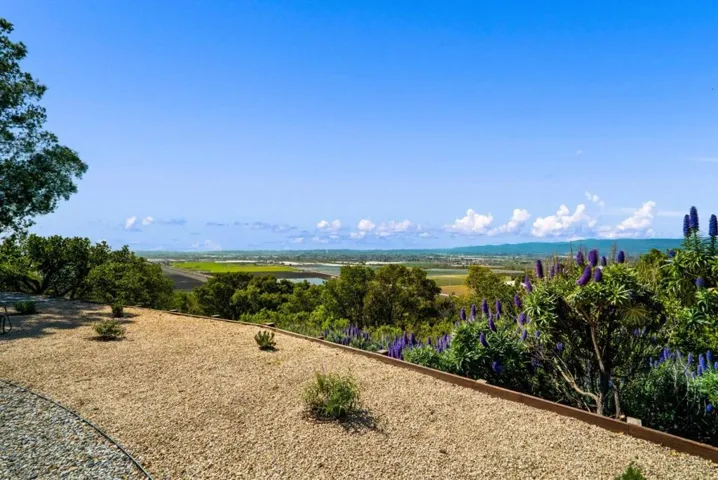1205 Eagle Hill Road, Royal Oaks, California 95076
