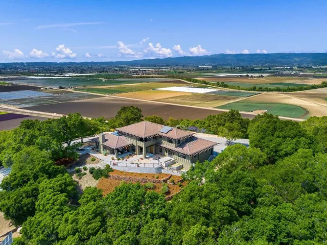 1205 Eagle Hill Road, Royal Oaks, California 95076