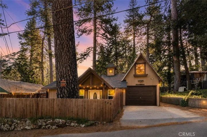 373 Redwood Lane, Crestline, California 92325