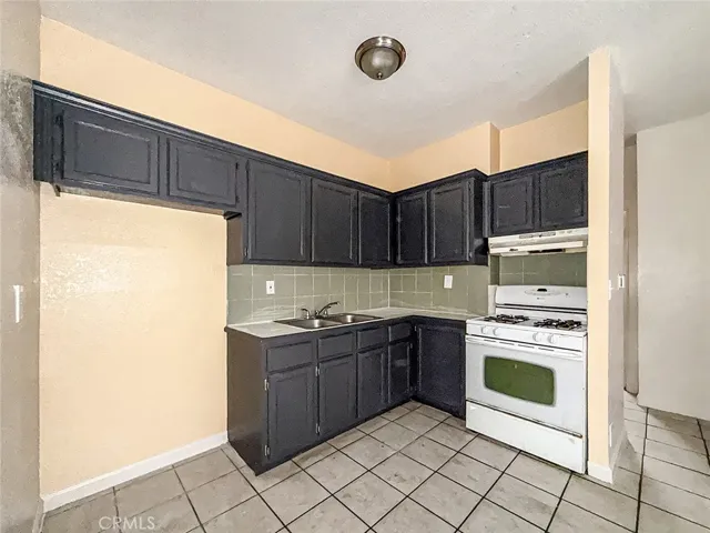 1403 Lemon Avenue, Long Beach, California 90813