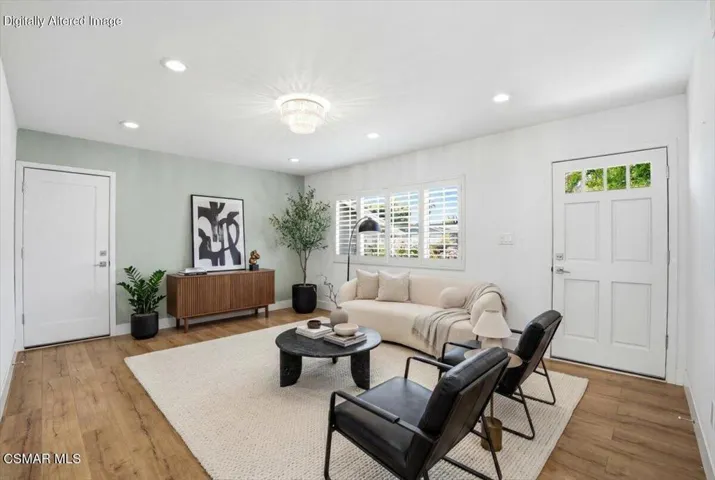 Living Room; Entry