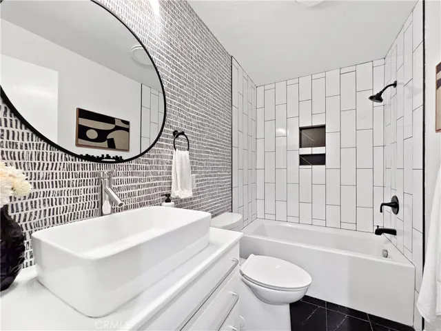 Bathroom 1 main