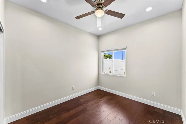 Back Unit Bedroom