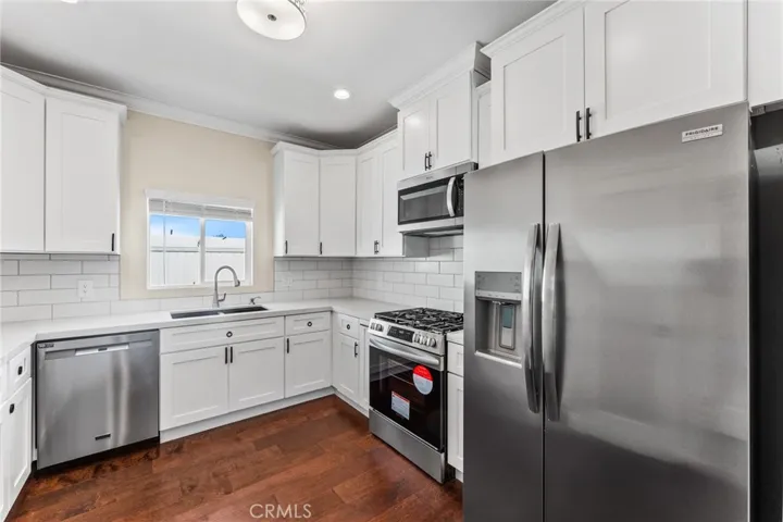 Back Unit Kitchen