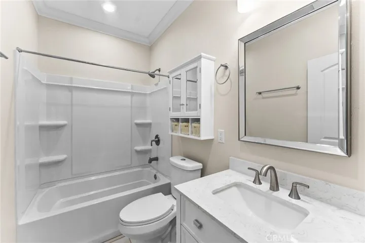 Back Unit Bathroom