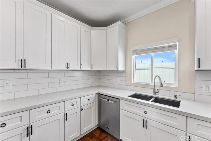 Back Unit Kitchen
