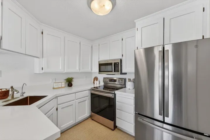 12 Horseshoe Court, Scotts Valley, California 95066