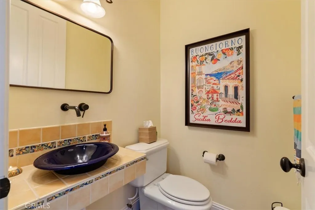 ...guest bath...