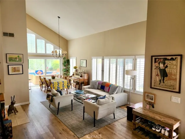 24718 Calle Serranona, Calabasas, California 91302