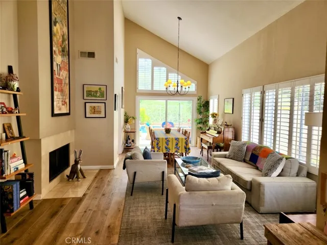 24718 Calle Serranona, Calabasas, California 91302