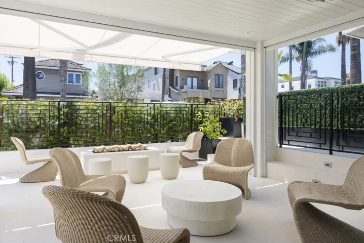 419 Goldenrod Avenue, Corona Del Mar, California 92625