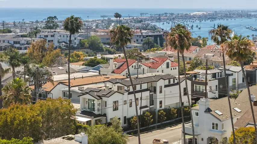 419 Goldenrod Avenue, Corona Del Mar, California 92625