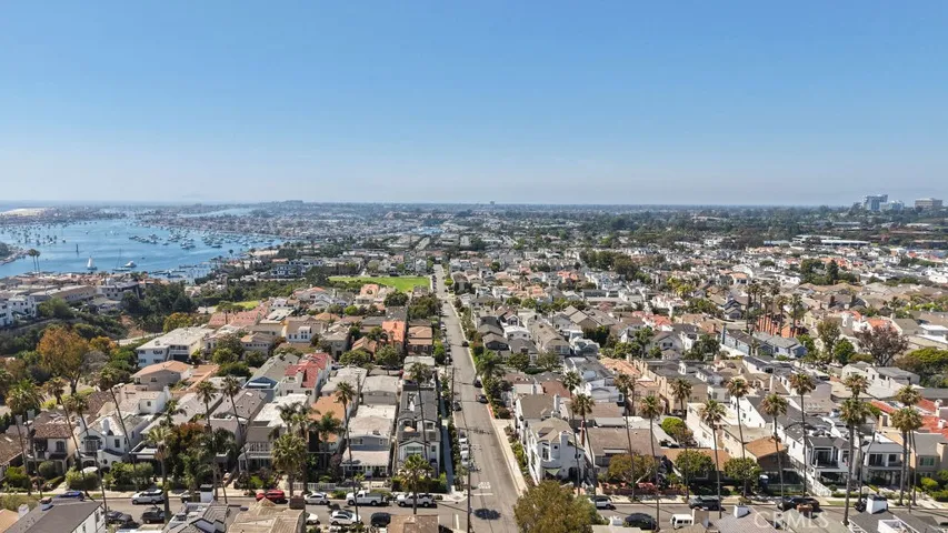 419 Goldenrod Avenue, Corona Del Mar, California 92625