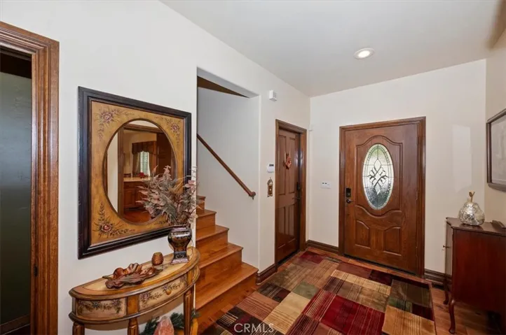 400 Merrimack Drive, Lake Arrowhead, California 92352