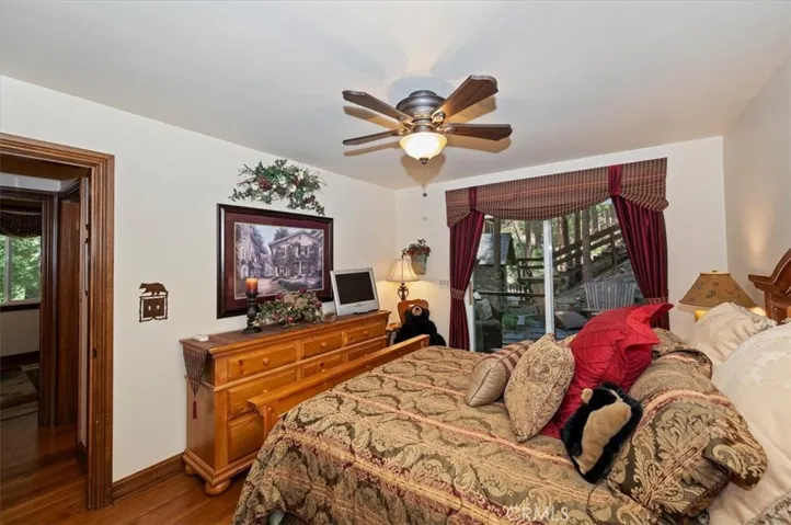 400 Merrimack Drive, Lake Arrowhead, California 92352