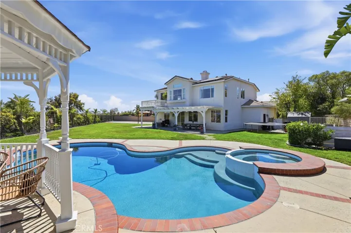 4241 Stonebriar, Corona, California 92883