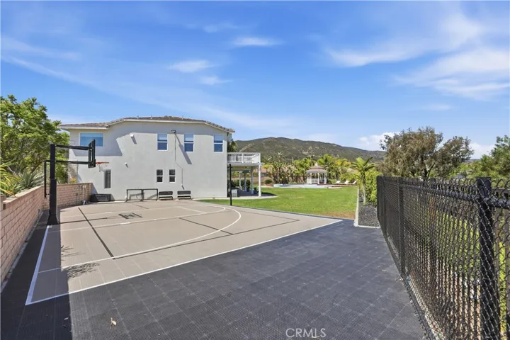 4241 Stonebriar, Corona, California 92883