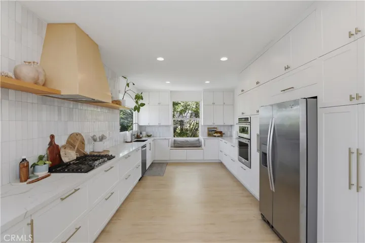 4241 Stonebriar, Corona, California 92883