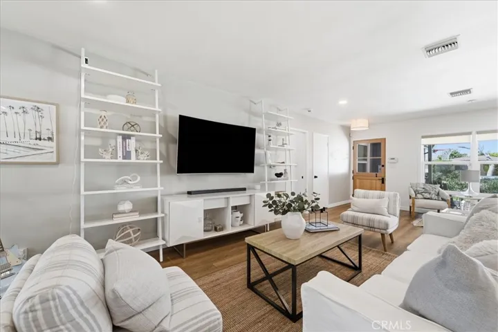 5308 W 142nd Place, Hawthorne, California 90250