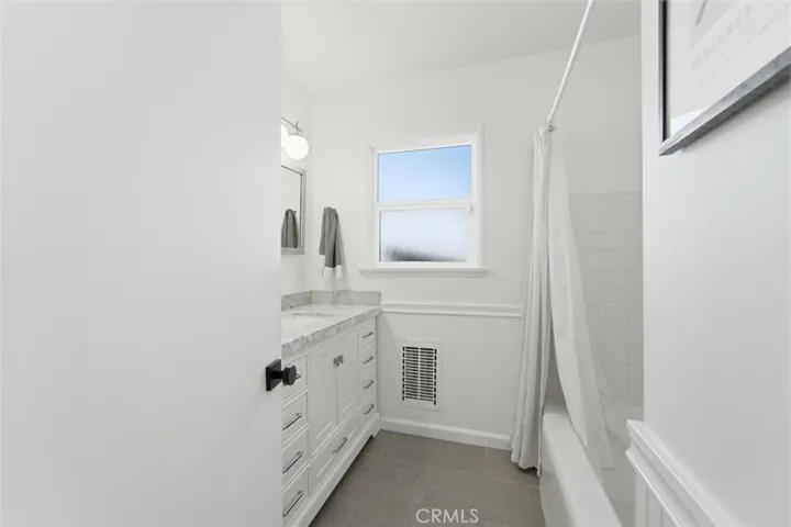 5308 W 142nd Place, Hawthorne, California 90250