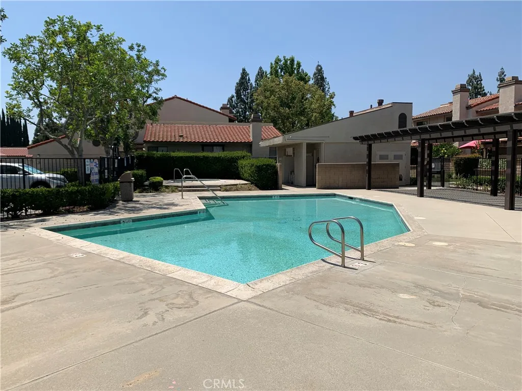 Pool 2