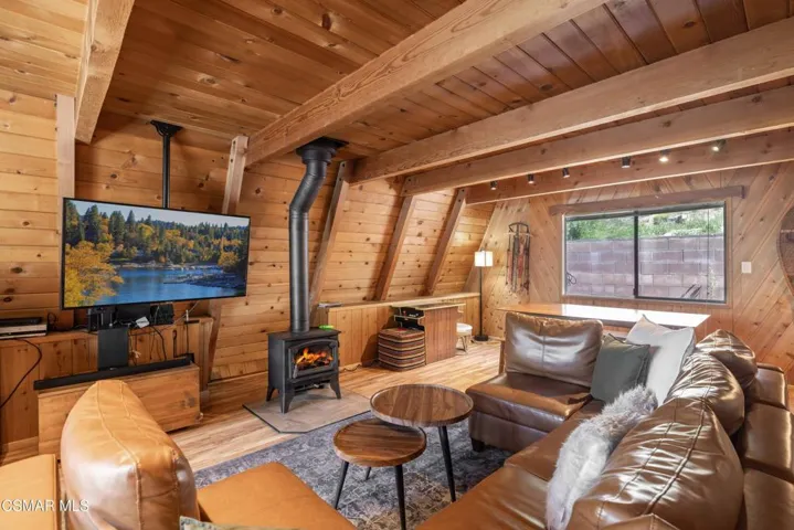 Livingroom1-