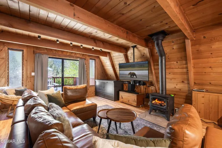 Livingroom2-