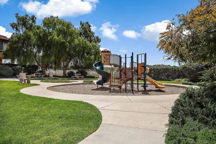 4484 Brisbane Way 5, Oceanside, California 92058