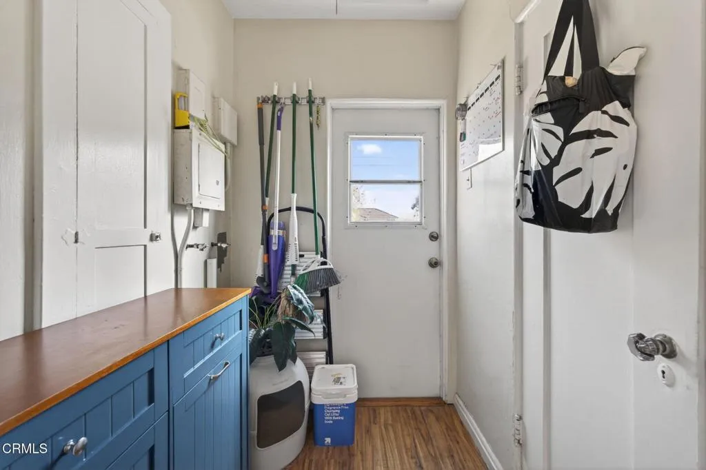 29-web-or-mls-Upmarketmedia_2102Cha-085