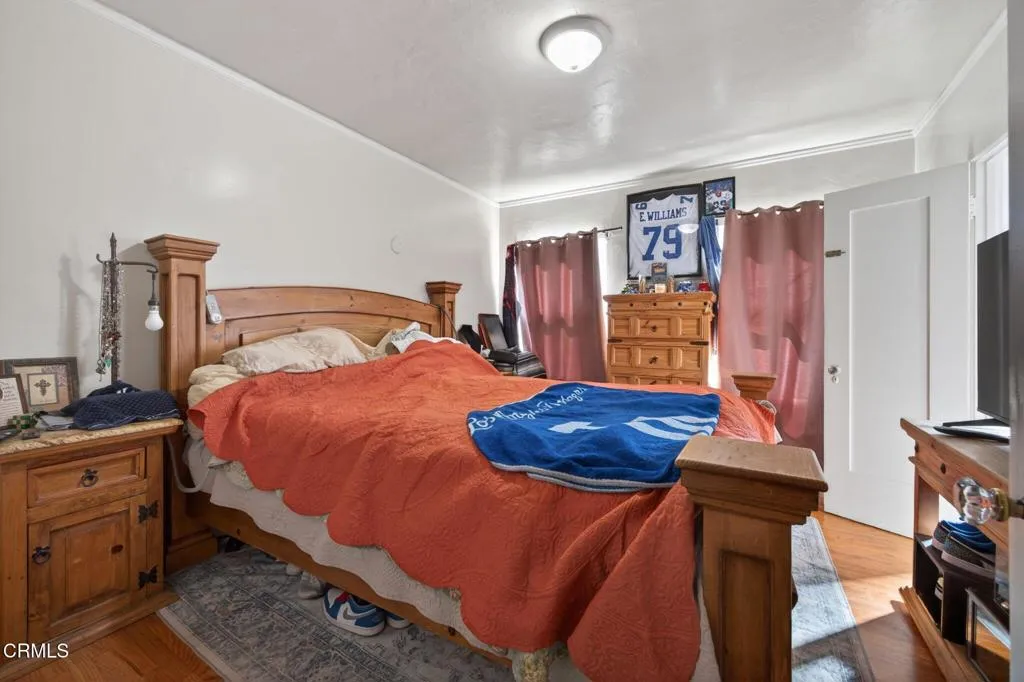 15-web-or-mls-Upmarketmedia_2102Cha-038