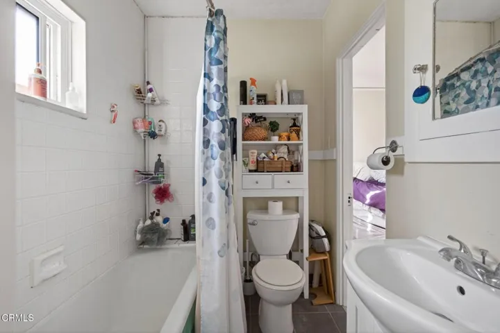 28-web-or-mls-Upmarketmedia_2102Cha-084