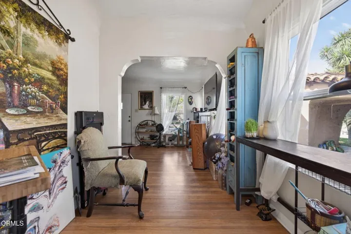 23-web-or-mls-Upmarketmedia_2102Cha-067