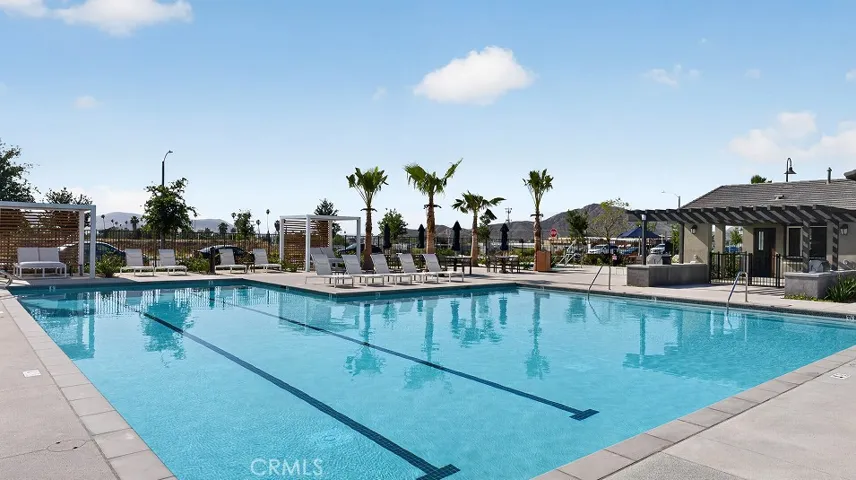 Highgrove Town Center Amenities