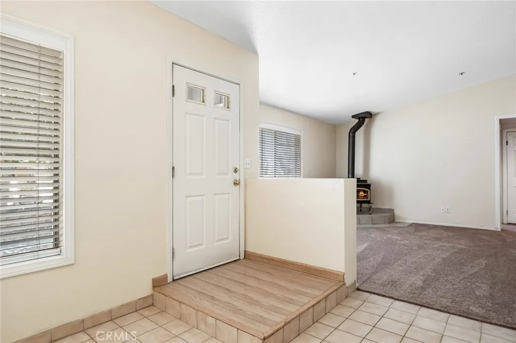 10925 Buttonwood, Phelan, California 92371 — photo 4