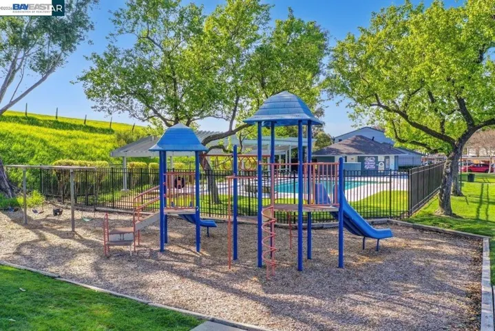 1391 Spring Valley Cmn, Livermore, California 94551