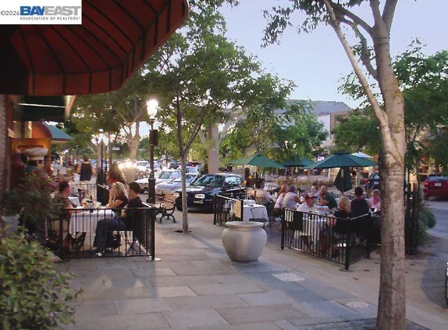 1391 Spring Valley Cmn, Livermore, California 94551