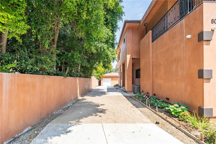 802 Michigan, Pasadena, California 91107