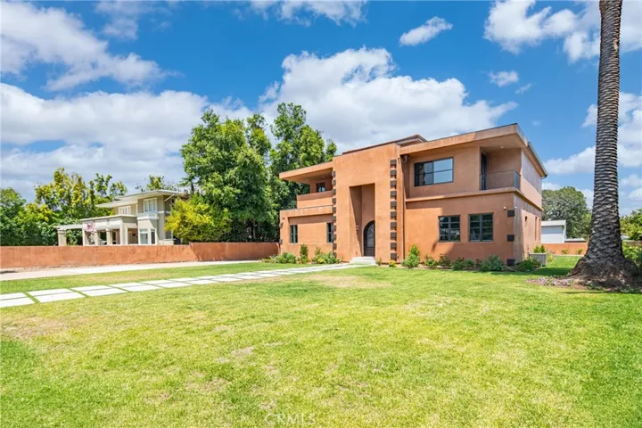 802 Michigan, Pasadena, California 91107