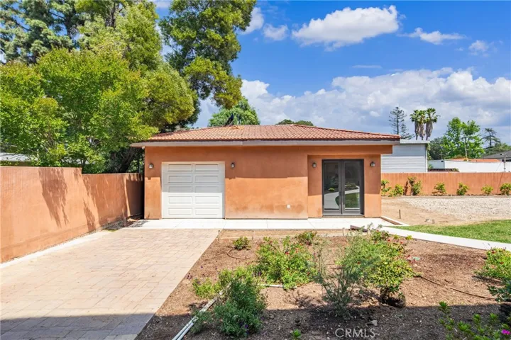 802 Michigan, Pasadena, California 91107
