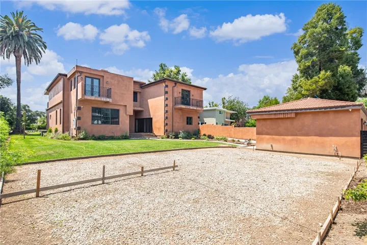 802 Michigan, Pasadena, California 91107