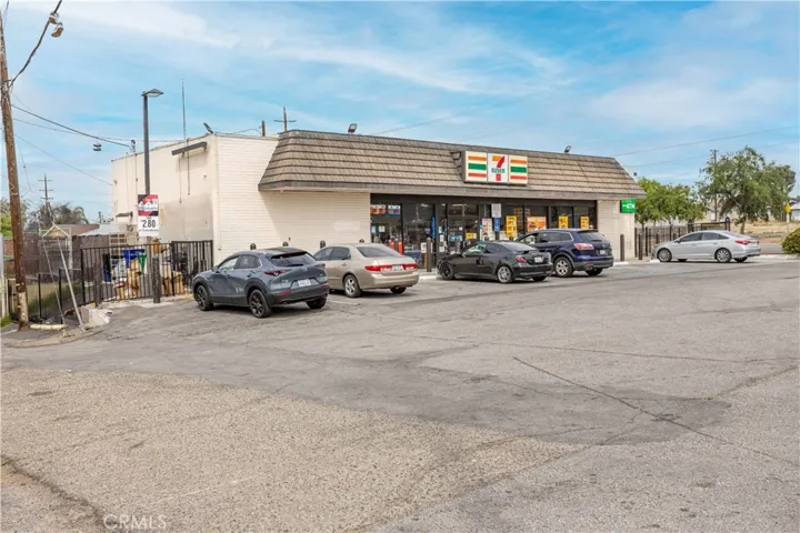 2636 River Boulevard, Bakersfield, California 93305