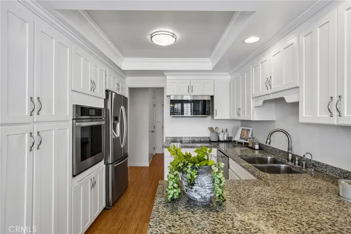 645 Paseo De La Playa 201, Redondo Beach, California 90277