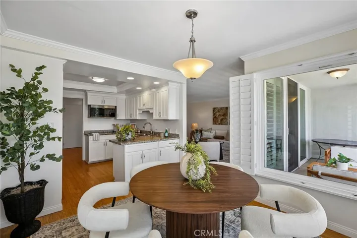645 Paseo De La Playa 201, Redondo Beach, California 90277