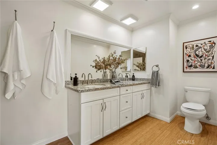 645 Paseo De La Playa 201, Redondo Beach, California 90277