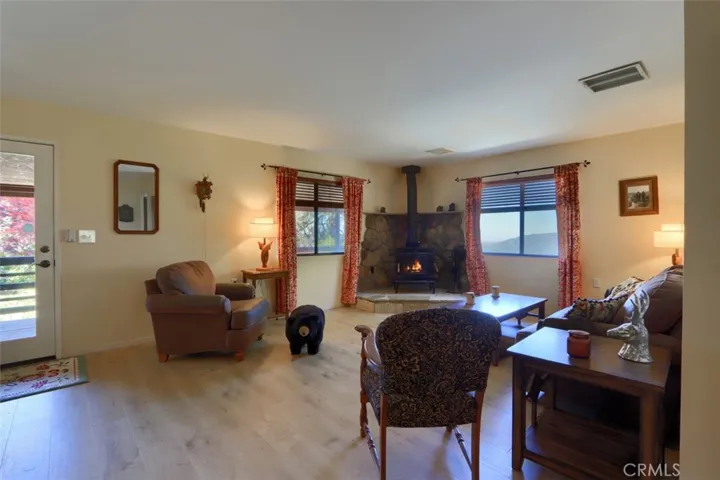 43016 Sunshine Mountain, Oakhurst, California 93644