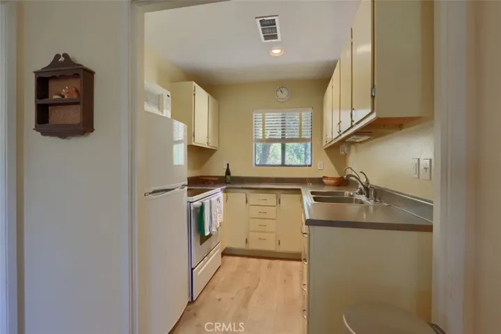 43016 Sunshine Mountain, Oakhurst, California 93644