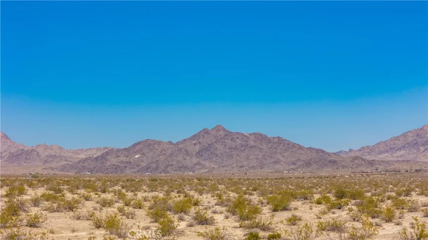 100 Ironage Peak Road, 29 Palms, California 92277