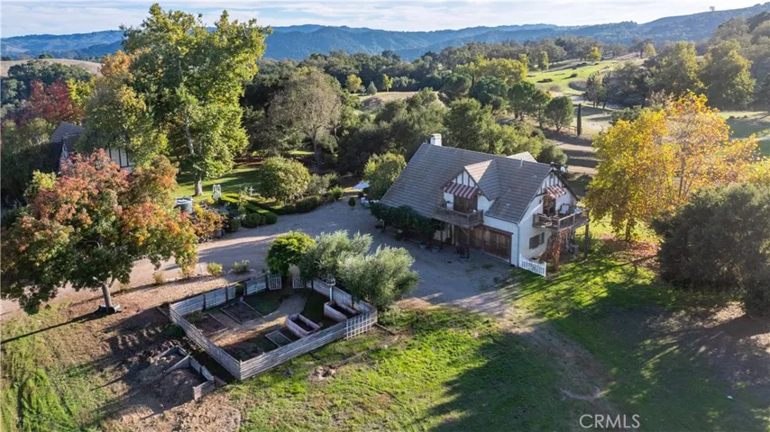 Overview of this stunning property.