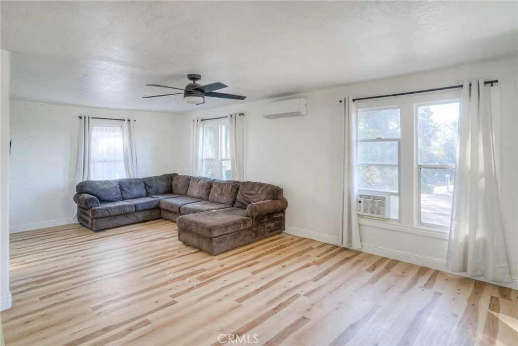 12 Service, Oroville, California 95966 — photo 4