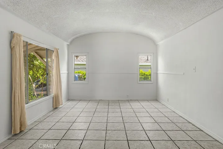 2438 E 114th, Los Angeles, California 90059